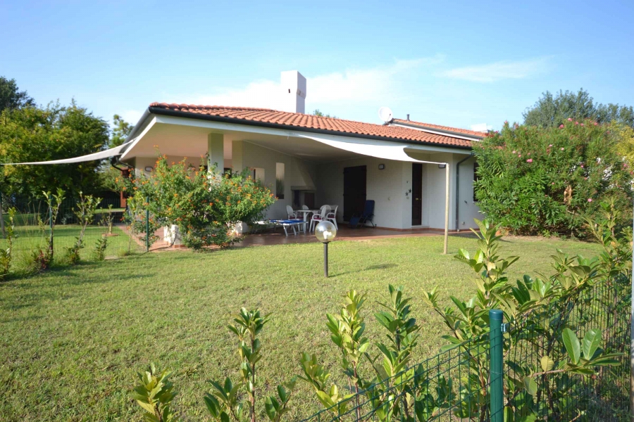 Villa in affitto per le vacanze ad Albarella proposta da Immobiliare SEP Isola di Albarella