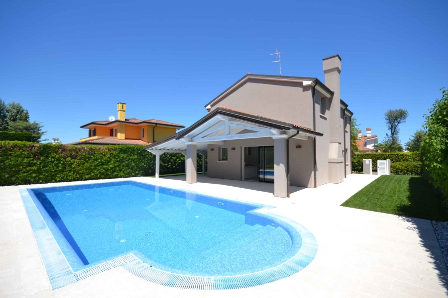 Villa singola con piscina in vendita Isola di Albarella
