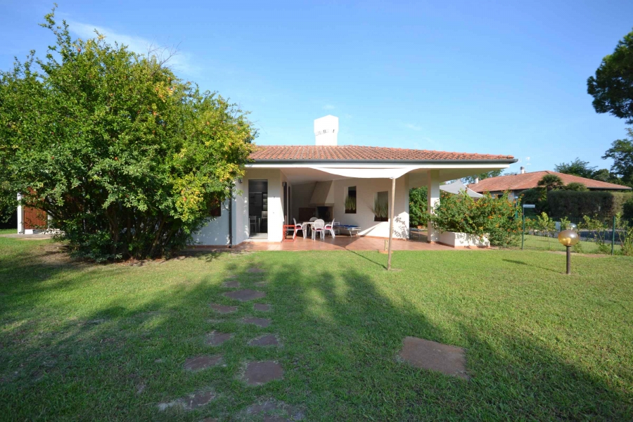 rent Albarella SEP 11est
